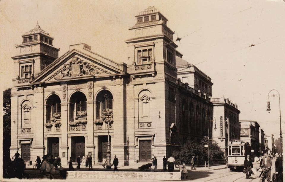 Plac Teatralny w latach międzywojennych.