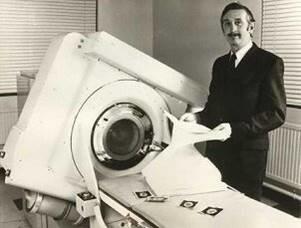 Krótki zarys historyczny 1968 konstrukcja pierwszego tomografu