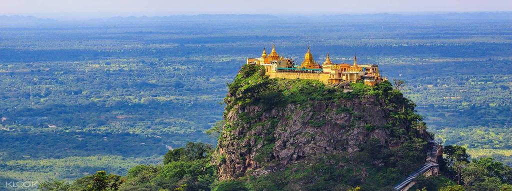 birmańskich w XI-XIII wieku. Jest również znany jako kolebka kultury Myanmar. Lunch w hotelu.