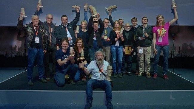 Kolosy rozdane najlepsi podróżnicy nagrodzeni Jubileuszowe 20. Ogólnopolskie Spotkania Podróżników, Żeglarzy i Alpinistów za nami.