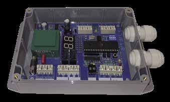 Uniwersalnymi sygnałami sterującymi zestawem AHU Kit są: - sygnał sterujący wydajnością (0-0V DC) - sygnały trybu pracy chłodzenie/grzanie