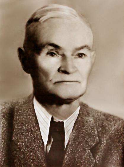 Profesor Kazimierz IDASZEWSKI Lata urzędowania: 1945 Został powołany na pierwszego dziekana Wydziału Elektrycznego Politechniki Śląskiej.