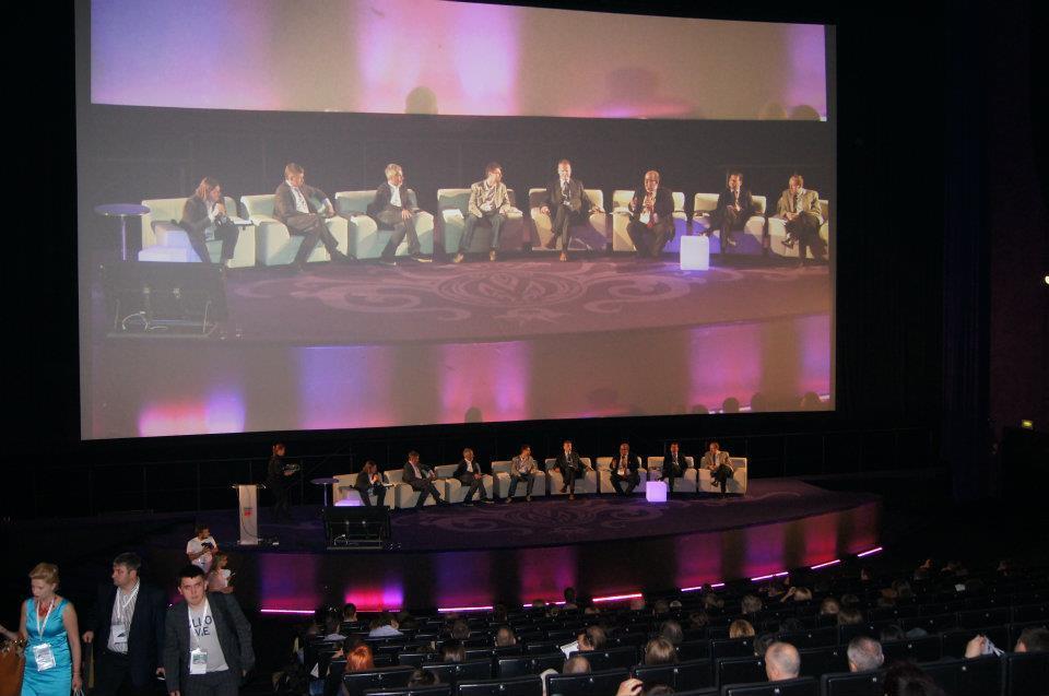 Konferencja Stowarzyszenia Branży Internetowej Forum IAB - 4 sale kinowe, 2 dni konferencji, ponad 1000 marketerów i entuzjastów marketingu w internecie, blisko 60
