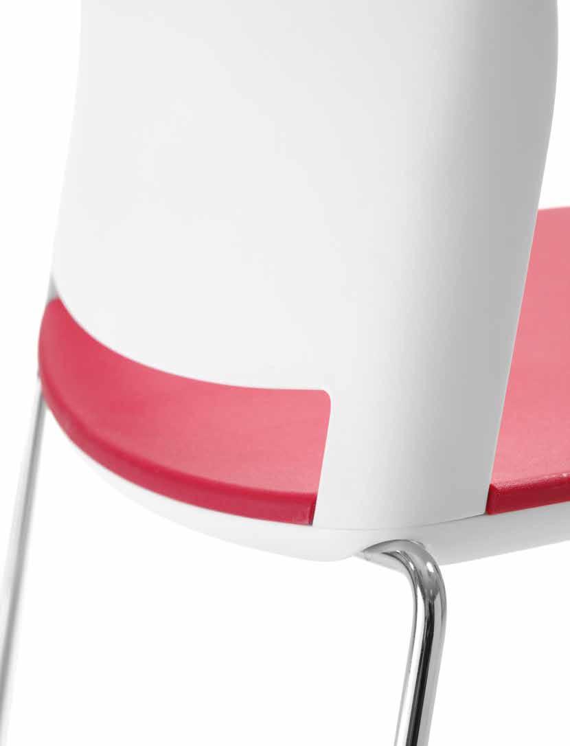 PL Możliwość łączenia kilku kolorów w jednym modelu krzesła: oparcie, panel siedziska,