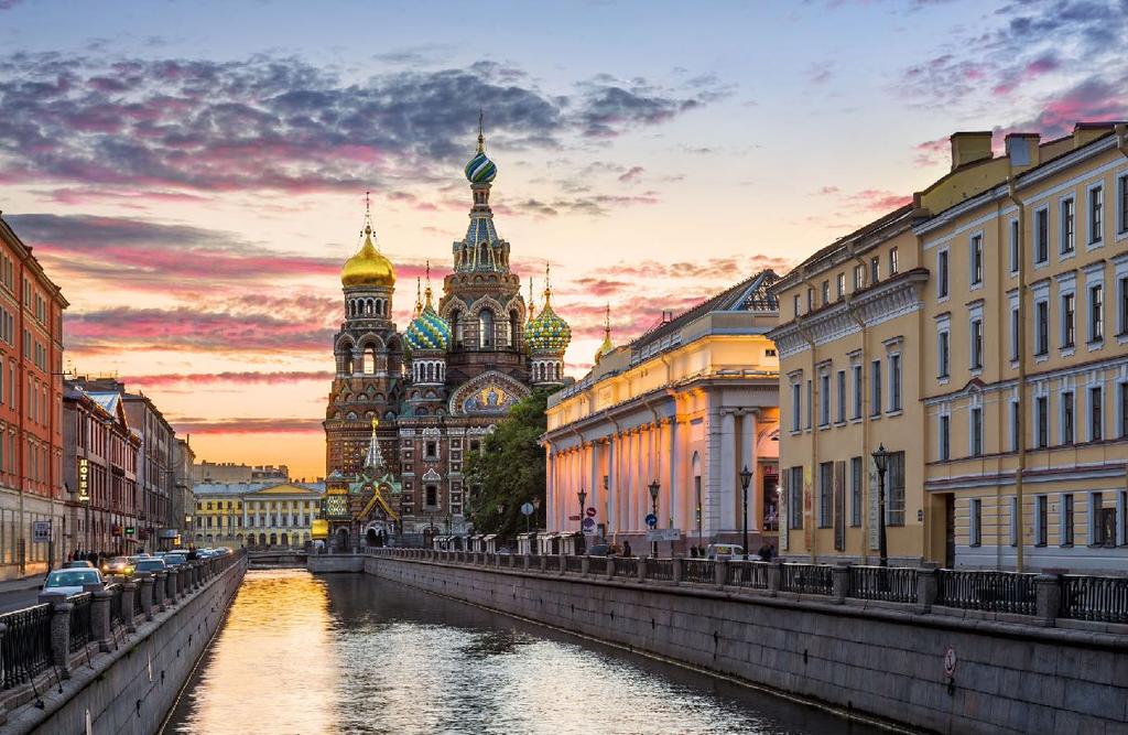 St. Petersburg Paryż Północy, tak nazywany jest Petersburg miasto, w którym znajdziemy ponad 500 mostów, dziesiątki soborów oraz nieskończone kilometry uliczek, kipiących pięknem i historią.