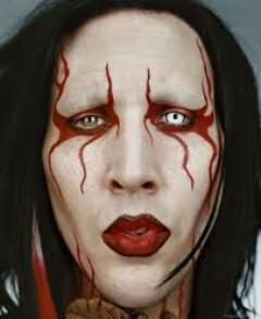 Marilyn W publikowanym plebiscycie 2004 roku Manson ogłoszonym Personal przez magazyn przez Jesus Q Rolling Magazine znalazł Stone, wśród osiągnął na 500 miejscu Największych miejsce 368.