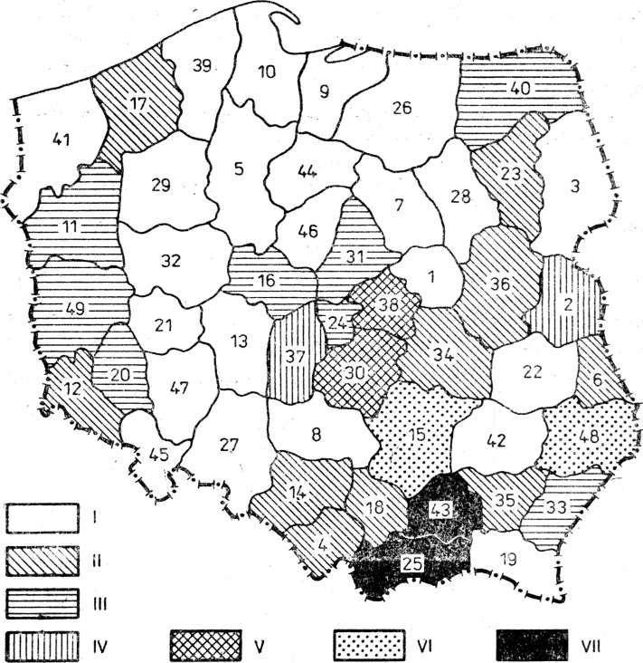 Ryc. 1. Wyniki grupowania województw według kryterium podobieństwa przedmiotowej struktury usług produkcyjnych dla rolnictwa polskiego w 1984 r.