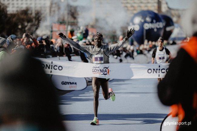 Od piątku zmiany, Gdynia szykuje się na półmaraton Już w niedzielę tysiące zawodników i zawodniczek ruszy na trasę Gdynia Półmaratonu.