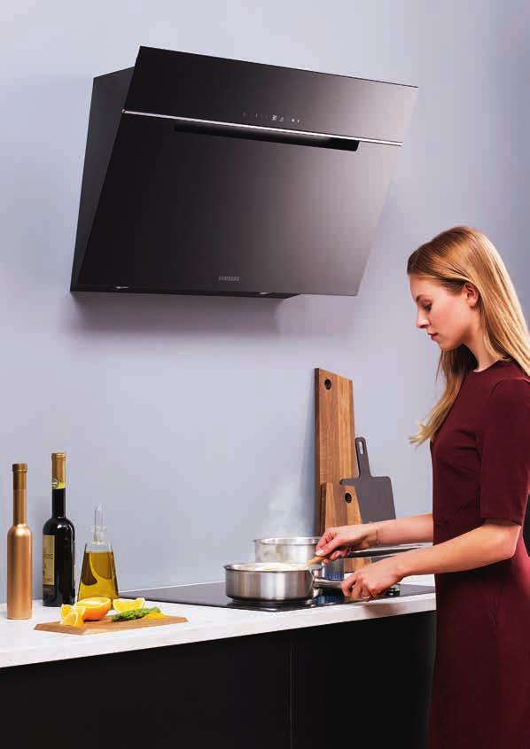 Filtry powietrza eliminują nieprzyjemne zapachy, dzięki czemu powietrze w kuchni zawsze pozostaje czyste.