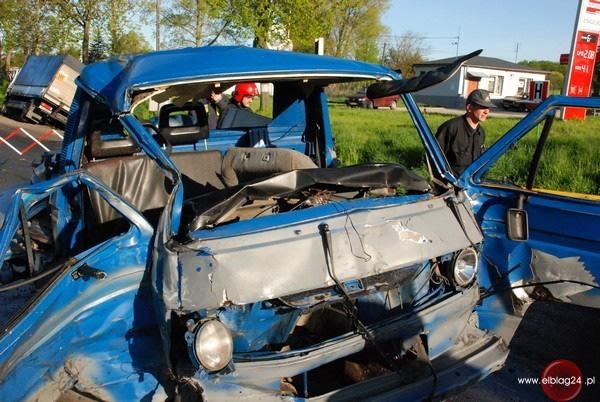 - 32-4. STRUKTURA MIEJSC KONCENTRACJI ZDARZEŃ DROGOWYCH Najczęściej wypadki drogowe w Elblągu w 2007 roku występowały na skrzyżowaniach (54,4% - rys. 4.1).