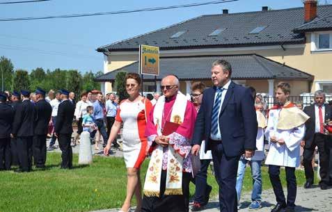 Na pierwszym planie (od lewej): Anna Niedbała Przewodnicząca Rady Gminy Wadowice Górne, ks.