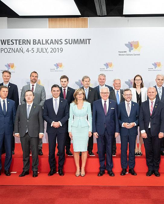 Szczyt w Poznaniu rozpoczął się 3 lipca od Forum Think Tanków, podczas którego eksperci i zaproszeni goście dyskutowali na temat europejskich aspiracji regionu Bałkanów Zachodnich, wyzwaniach