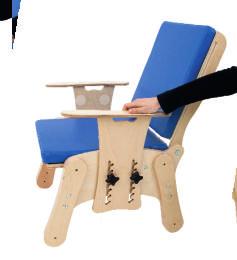 na krześle, należy zastosować płozy przeciw wywrotne (wyposażenie ponadstandardowe) zapobiegające wywróceniu