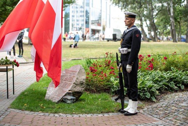 Gdyńskie obchody Dnia Sybiraka Na Syberii ludzie umierali z głodu, zimna i wycieńczenia opowiada Aleksander Ryziński, który w 1940 roku został wywieziony z Polski, wraz z bratem, matką i babcią, w