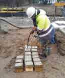 SEROCK, 24 25 LISTOPADA 2016 WSTĘP Ocena rzeczywistej wytrzymałości betonu dojrzewającego w konstrukcji tradycyjna metoda oceny wytrzymałości badanie próbek świadków