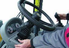 SMART CONTROL Smart Control to system operacyjny Yanmar przeznaczony dla kompaktowych ładowarek kołowych. Nigdy nie było tak łatwo dopasować maszynę do maszyny i jej zastosowań.