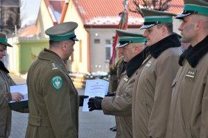 wyższe stopnie służbowe otrzymało ośmiu