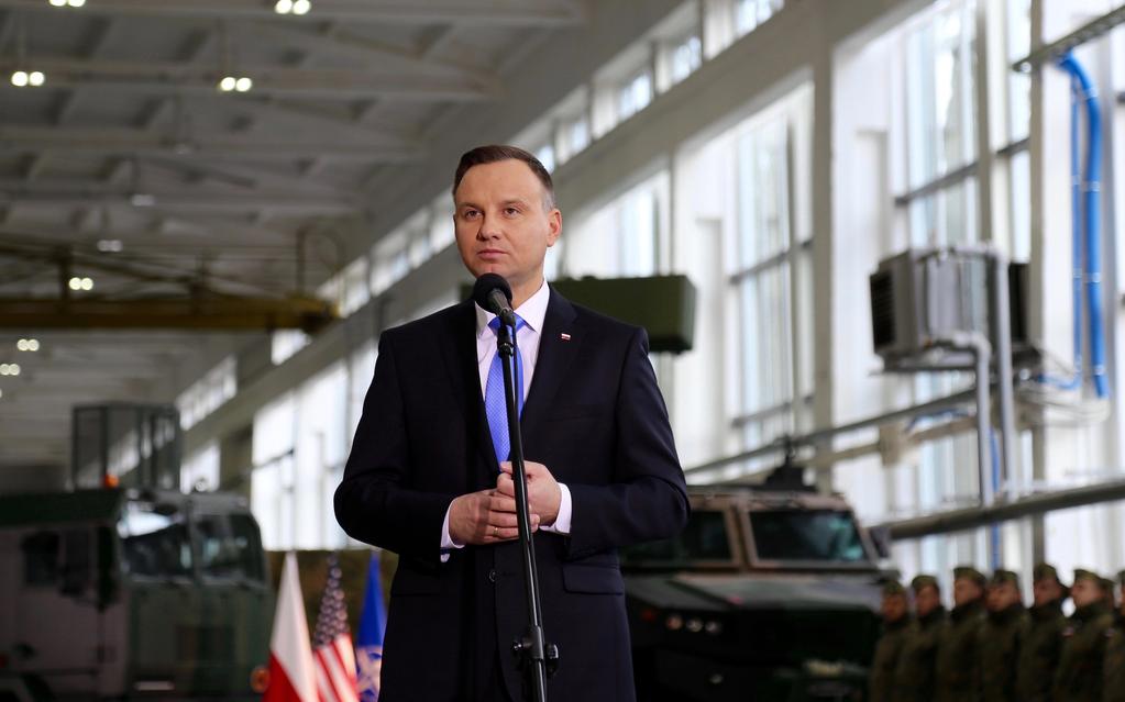 Premier Morawiecki porównał program Wisła do plakatu wyborczego "Solidarności" z 1989 r., na którym był znany z westernów aktor Gary Cooper z białą kartką wyborczą.