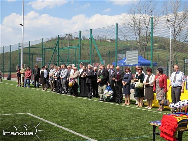 Następnie głos zabrał gospodarz Burmistrz Miasta Limanowa Władysław Bieda, który zaprezentował i podsumował sportowa inwestycję.