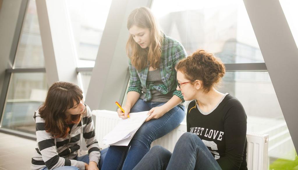 POZYSKIWANIE ŚRODKÓW 1 Środki na działalność studencką możesz pozyskać z różnych źródeł, zarówno na Uczelni, jak i poza nią.