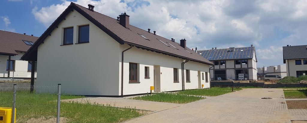 Banino, ul. Lotnicza Dom (Bliźniak) na sprzedaż za 420 000 PLN pow. 136,53 m2 4 pokoje piętro 0 z 1 2018 r.