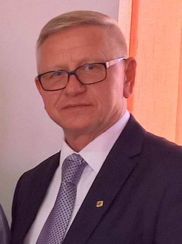Spis treści 3 Rada Prezesów 4 XXXIX WZD 6 Konferencja na uczelni Szanowne Koleżanki, Szanowni Koledzy.