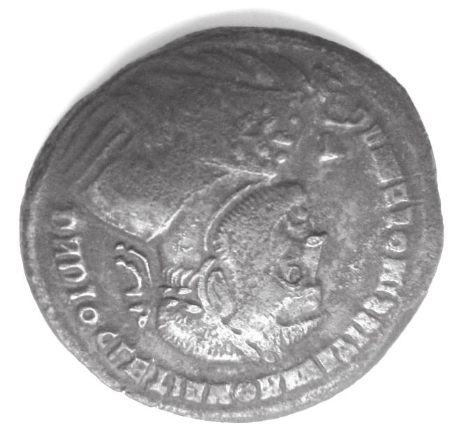 50 Maciej Wojcieszak używanego nummusa po 305 r. Dzięki temu propaganda polityczna i religijna mogła dotrzeć do niemal każdego mieszkańca Imperium.