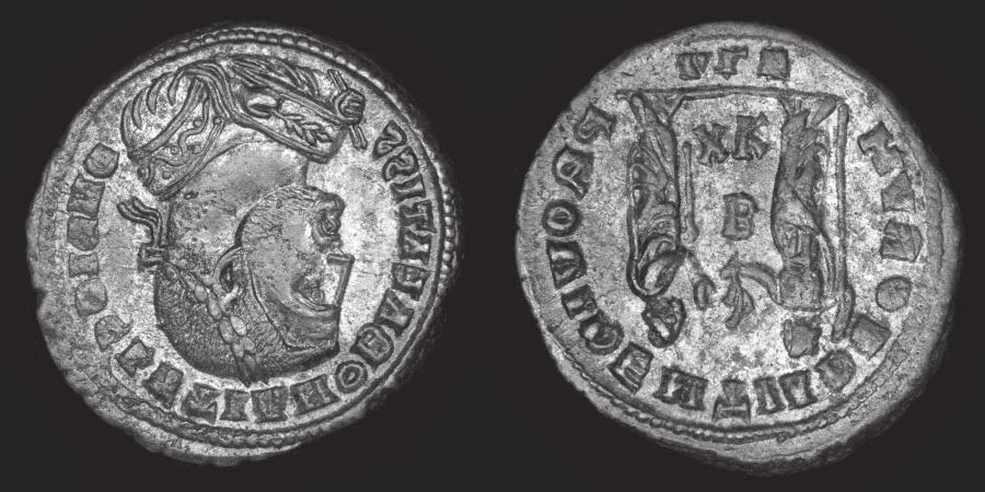 Kilka uwag o roli przedstawień Providentia i Quies w mennictwie Dioklecjana 51 Wybijano również mniejsze nummusy bilonowe (ok. 23 25 mm). Był to ten sam typ ikonograficzny co RIC VI Lon 76ff (zob. il.