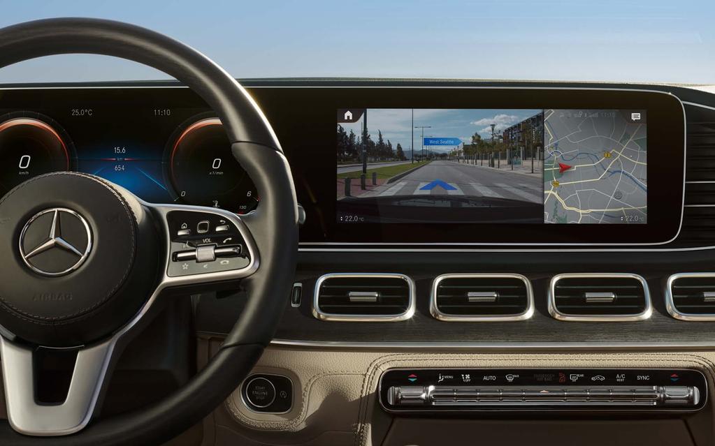 Mercedes-Benz User Experience. Nowy system Mercedes-Benz User Experience zafascynuje Cię przy każdym spojrzeniu, każdym słowie i każdym dotknięciu.