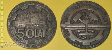 Medal kolejowy - przewozowy PTKiGK Medal kolejowy - przewozowy PTKiGK Datowanie: 2003 Nie określono 50 LAT PRZEDSIĘBIORSTWO TRANSPORTU KOLEJOWEGO I GOSPODARKI KAMIENIEM