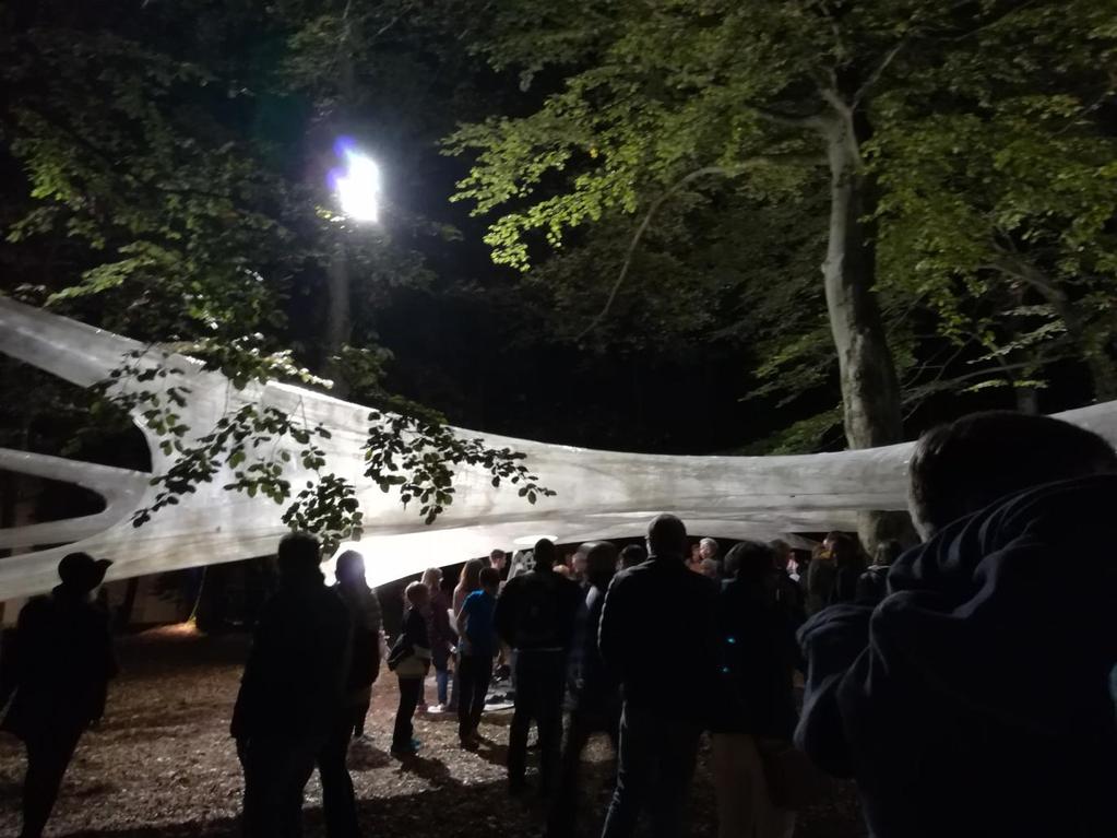 Drugiego dnia naszej wymiany czekała na nas jeszcze jedna niespodzianka. Co rok odbywa się w Lüdenscheid impreza poświęcona światłu.