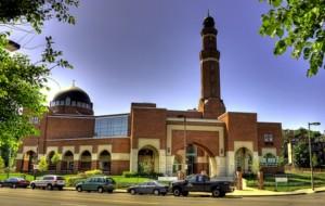 Massachussets Institute of Technology, ostoja Al-Kaidy Islamic Society of Boston Cultural Center Ilya Feoktistov, Charles Jacob Pod koniec kwietnia władze Massachussets Institute of Technology w