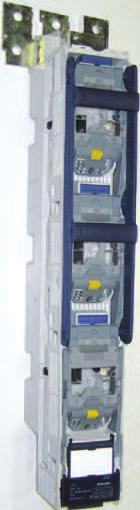 185 mm 3 Pole vertical design fuse switches (BTVC/BTVC-DT) rozłączniki bezpiecznikowe listwowe (BTVC/BTVC-DT) A 910 Range / Zakres produktów Reference Numer referencyjny 438.58.13.04.
