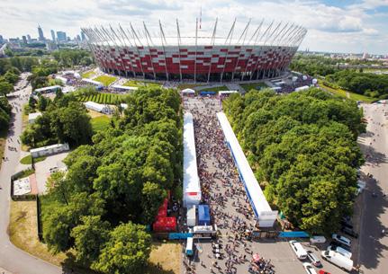 Instytuty naukowe i badawcze, uczelnie, muzea, fundacje, koła naukowe pokazują tu swoje osiągnięcia oraz odsłaniają kulisy codziennej pracy. Na wszystkich gości czekają setki eksperymentów i pokazów.