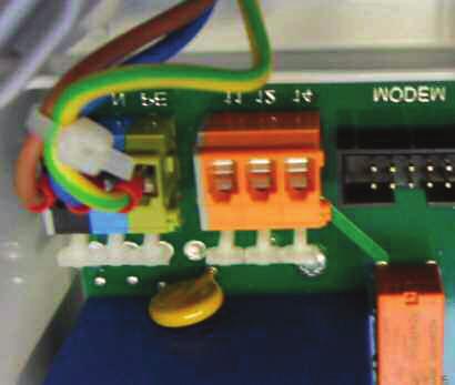 4. Podłączenie do instalacji elektrycznej 4.1 Zewnętrzny przekaźnik sygnału Zewnętrzny podajnik sygnału (nr kat.