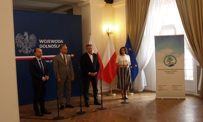 WFOŚiGW we Wrocławiu Ogłoszenie programu budowy uli, kłód bartnych i zakładania łąk kwietnych z dofinansowaniem