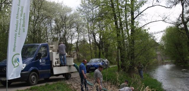 prowadzonej od 12 lat akcji przez Dolnośląski Zespół Parków Krajobrazowych. W akcji uczestniczył Zarząd WFOŚiGW we Wrocławiu.