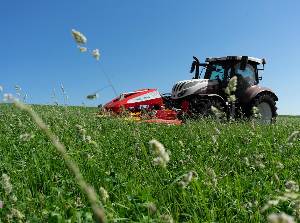 Kosiarki przednie Cieszą nie tylko estetycznym wyglądem Nasze kosiarki przednie wyróżniają się przede wszystkim perfekcyjnym kopiowaniem nierówności terenu.