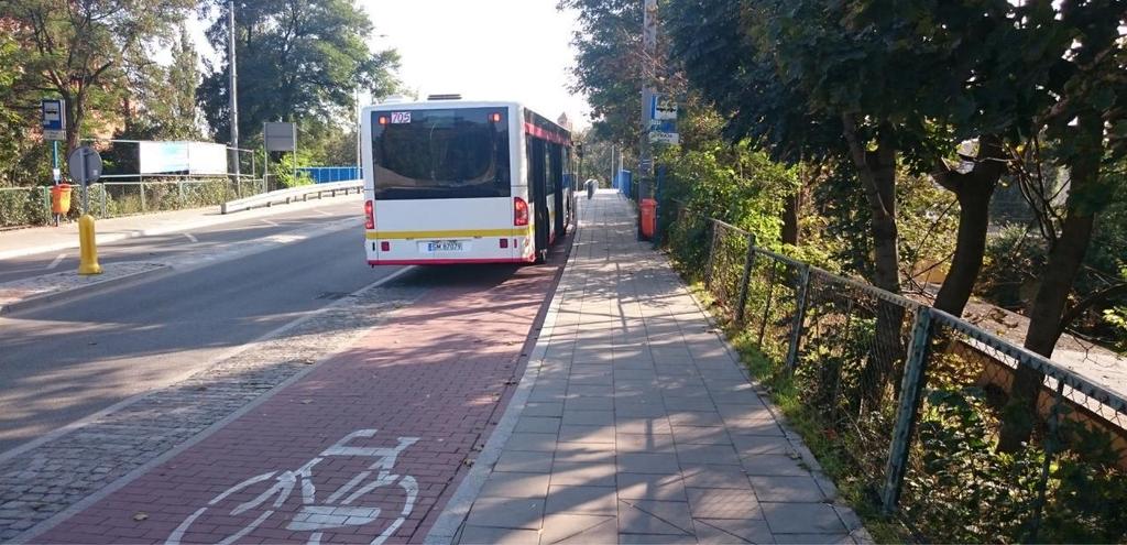 obszarem zabudowanym lub w małych miejscowościach, w których