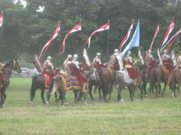 2 Hetman wiódł ze sobą ok.