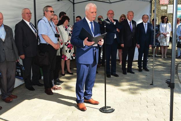 Uroczystość prowadził Janusz Kowalski zastępca rzecznika prasowego SEP. Po powitaniu przybyłych gości, głos zabrał prezes SEP dr inż. Piotr Szymczak.