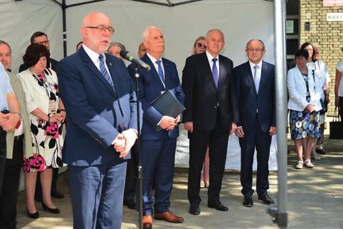 wieloletniego Dziekana Wydziału Elektrycznego Politechniki Warszawskiej prof. Mieczysława Pożaryskiego. ( ) Mieczysław Pożarski to nie tylko wybitny elektrotechnik i społecznik.