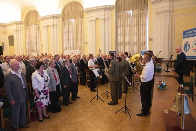 środowiskach: przemysłowym, naukowym, a także stowarzyszeniowym ( ).