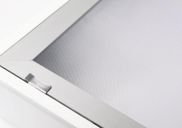 Oprawy clean Clean luminaires Светильники для чистых помещений Светильник предназначен для установки в подвесные модульные и