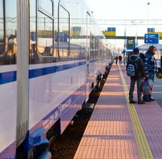 Kolej Plus 3 Program zakłada uzupełnienie lokalnej i regionalnej infrastruktury kolejowej czyli m.in. budowę i odbudowę kolejowych połączeń o znaczeniu lokalnym.