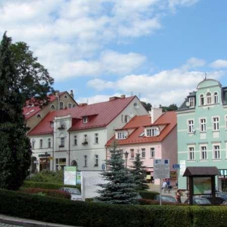 względu już w 1946 roku zorganizowano tam I Międzynarodowy Festiwal Chopinowski, który