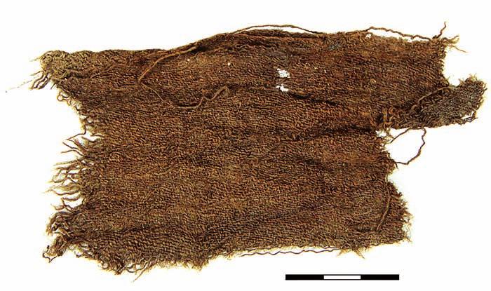 Wrocław, Nowy Targ square, excavations 2010-2012. Woolen fabric type 8 (no. 230) 14th century. Ryc. 792.