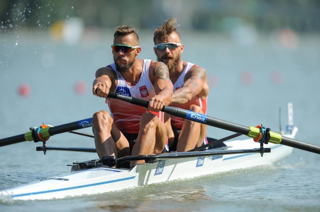 Polska dwójka bez sternika (Juszczak/Brzeziński) wystartowała w Mistrzostwach Świata Seniorów w Plovdiv czterokrotnie; w przedbiegu, w ćwierćfinale, półfinale C/D i finale C, zajmując odpowiednio