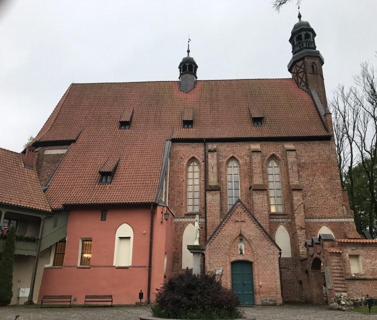 Parafia p.w. Wniebowzięcia NMP w Żukowie ROK XIX nr 1041 04.08.2019 r. XVIII Niedziela Zwykła 2019 Msze św. w niedziele: 7.00, 8.30, 10.00, 11.30, 18.00 i 20.00 W tygodniu: 7:00-kościół św.
