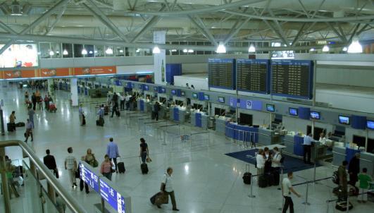 Kontrola bagażu WEJŚCIE HALA ODLOTÓW Odprawa biletowo-bagażowa Kontrola bezpieczeństwa Kontrola paszportowa Kontrola bagażu LOTÓW Ateny LANDSIDE Obsługa pasażerska Rodzaje lotów wszelką pomoc